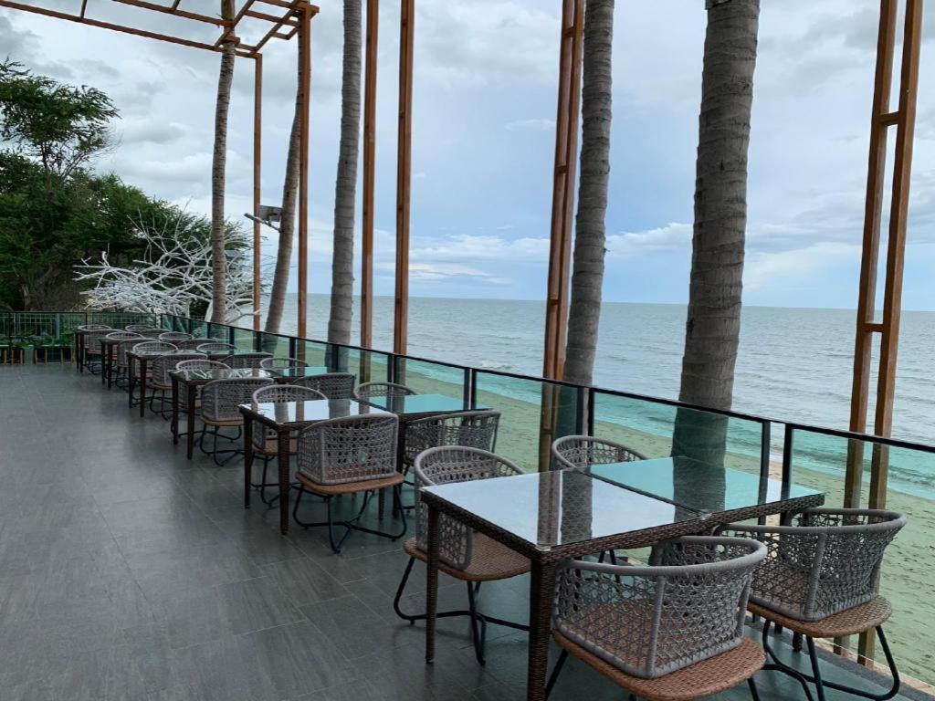 Eco Cozy Beachfront Resort Chaam Hua Hin Buitenkant foto