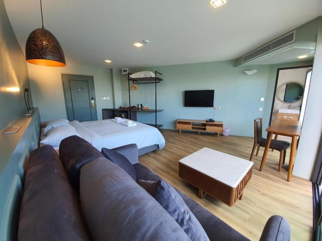 Eco Cozy Beachfront Resort Chaam Hua Hin Buitenkant foto
