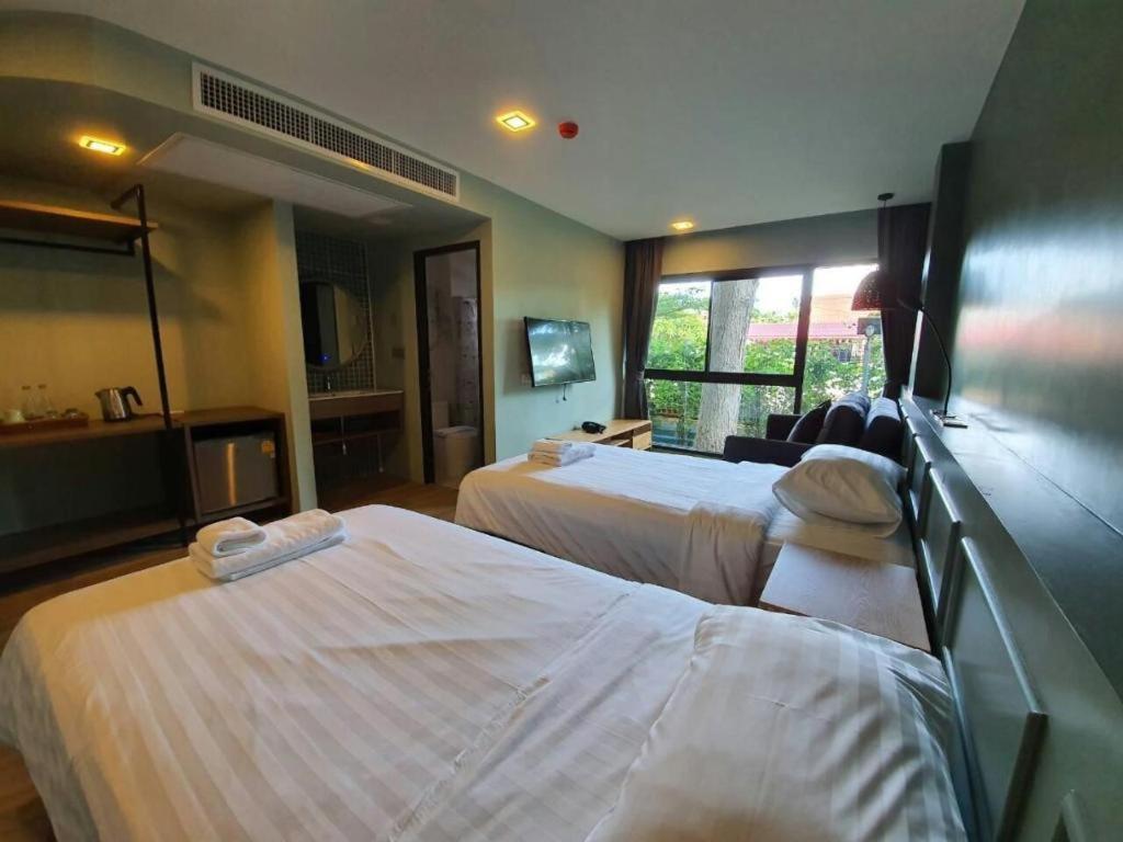 Eco Cozy Beachfront Resort Chaam Hua Hin Buitenkant foto